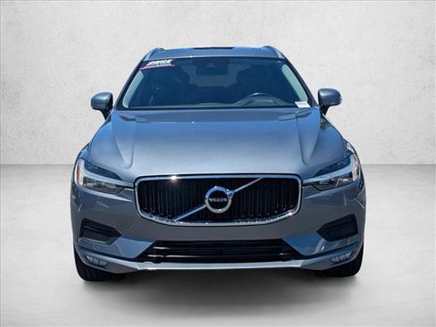 Used 2021 Volvo XC60 T5 Momentum w/ Protection Package Premier FWD image 2