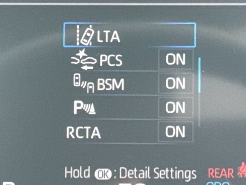 Used 2020 Toyota RAV4 Limited AWD/4WD image 20