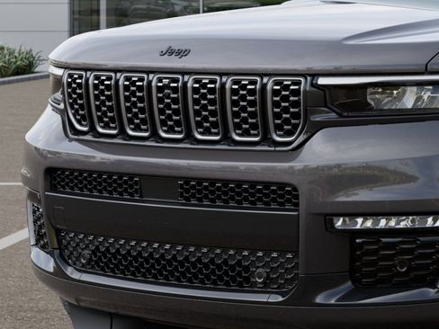 New 2025 Jeep Grand Cherokee L Summit image 31