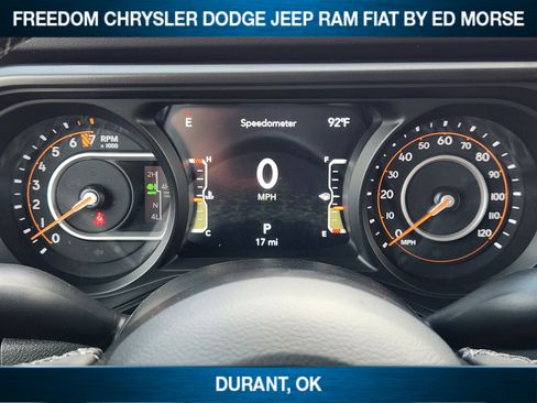 New 2025 Jeep Gladiator Mojave image 10