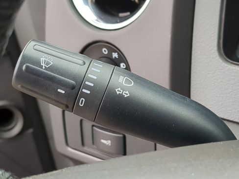 Used 2013 Ford F150 XLT w/ Luxury Equipment Group image 30