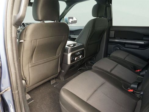 Used 2019 Ford Expedition XLT RWD image 11