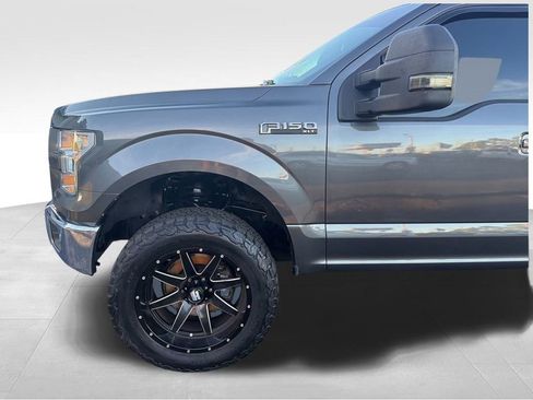 Used 2015 Ford F150 XLT w/ Equipment Group 302A Luxury image 23