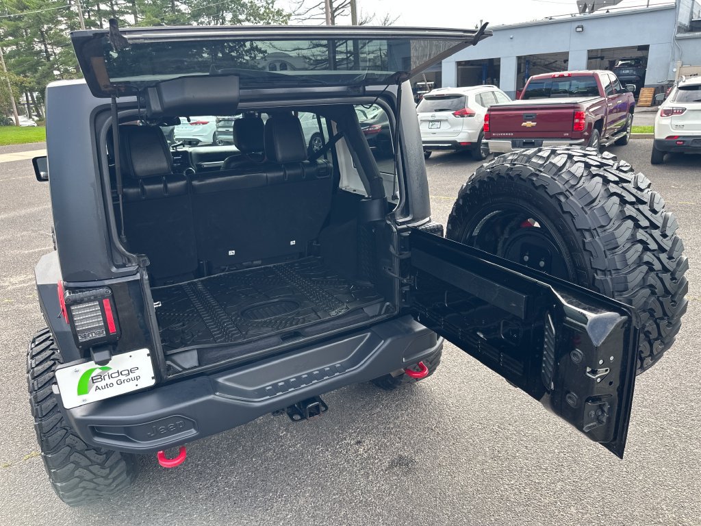Used 2016 Jeep Wrangler Unlimited Rubicon AWD/4WD image 19