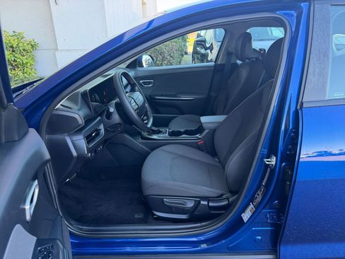 Used 2025 Kia K4 LXS image 28