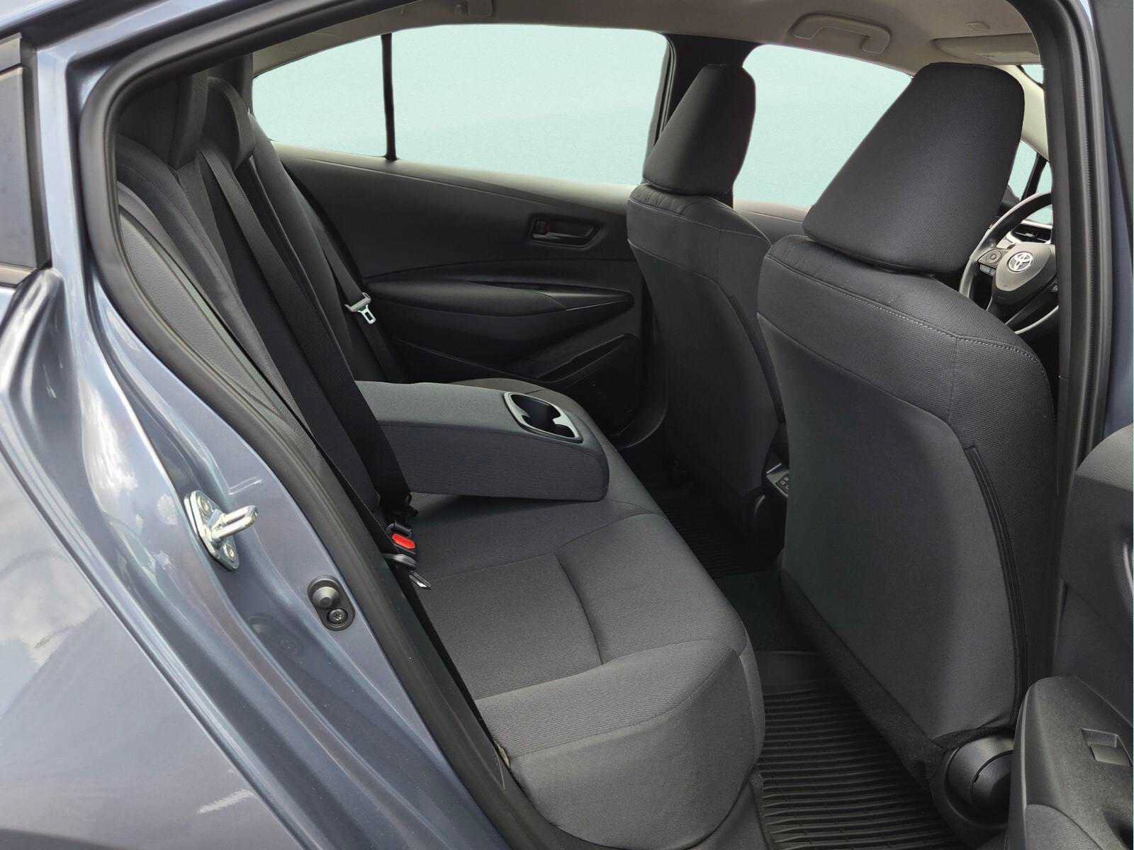 Used 2025 Toyota Corolla LE FWD image 20