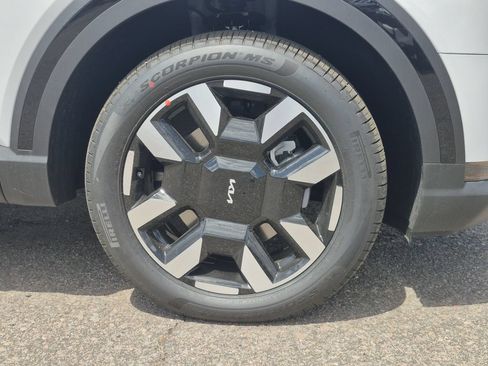 New 2027 Kia Telluride S w/ Towing Package AWD/4WD image 17