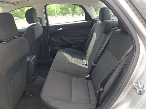 Used 2015 Ford Focus SE FWD image 10