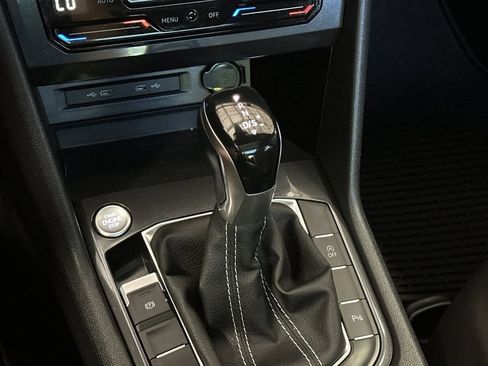 Used 2022 Volkswagen Tiguan SE R-Line AWD/4WD image 22