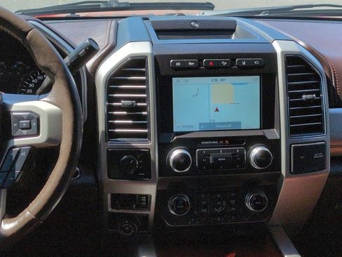 Used 2021 Ford F450 King Ranch w/ King Ranch Ultimate Package AWD/4WD image 18