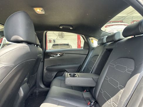Certified 2024 Kia Forte GT-Line FWD image 22