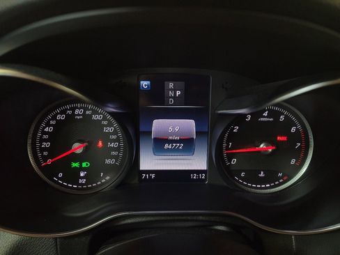 Used 2019 Mercedes-Benz GLC 300 4MATIC image 23