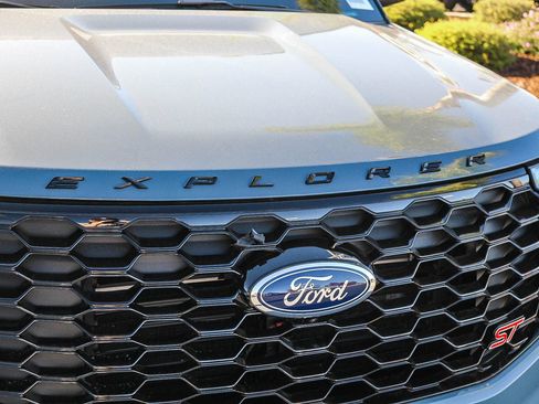 New 2026 Ford Explorer ST w/ Sun And Sound Package AWD/4WD image 5