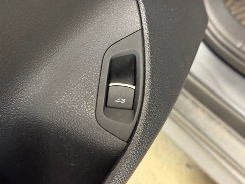 Used 2013 Volkswagen Passat 2.5 SE FWD image 11
