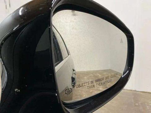 Used 2025 Chrysler Pacifica Select FWD image 94