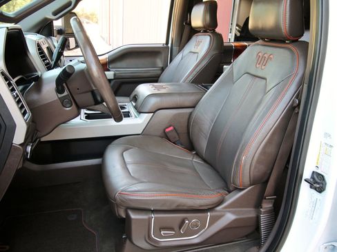 Used 2017 Ford F250 King Ranch w/ King Ranch Ultimate Package AWD/4WD image 24