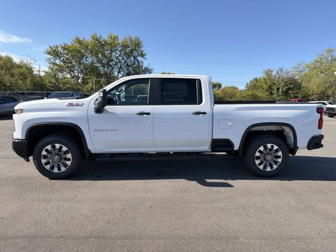 New 2025 Chevrolet Silverado 2500 Custom w/ Custom Value Package image 12