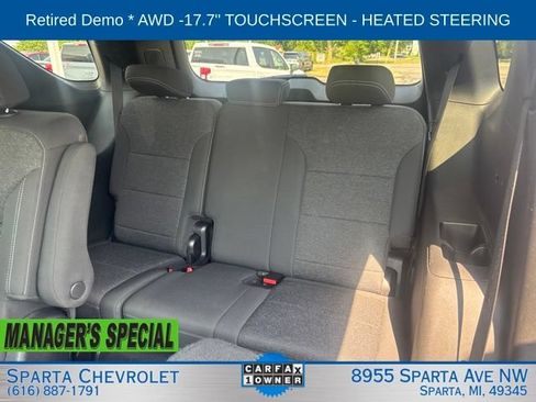Used 2025 Chevrolet Traverse LT AWD/4WD image 26