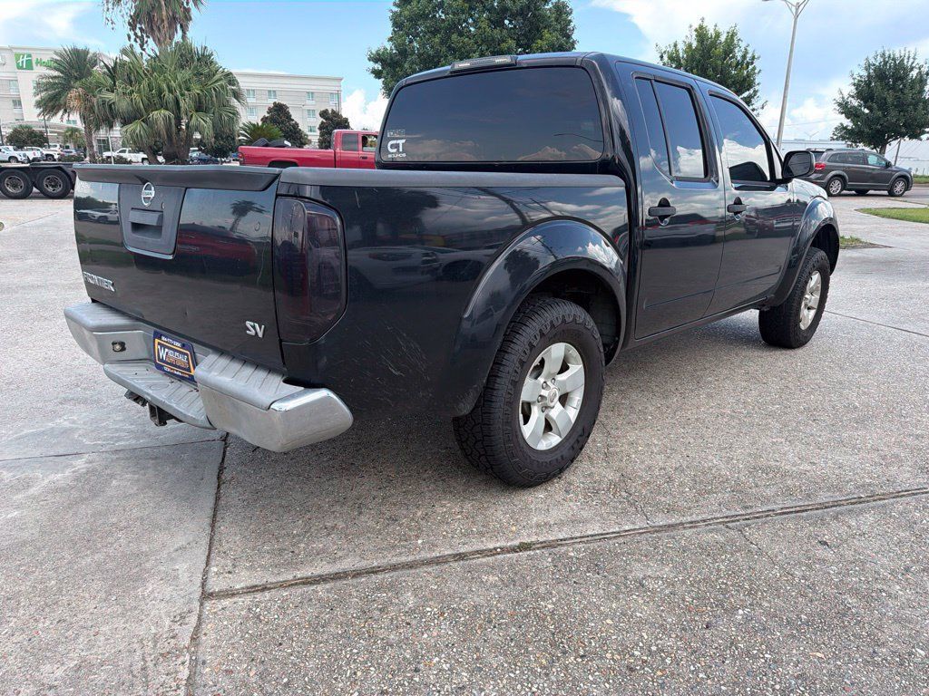 Used 2013 Nissan Frontier SV RWD image 6