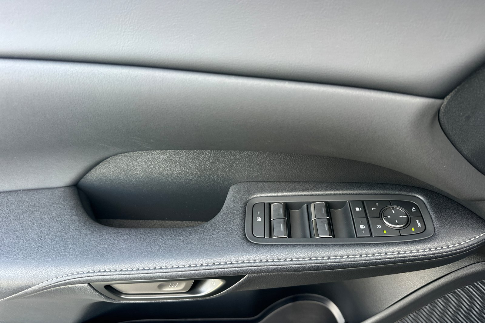 New 2026 Lexus RX 350 Premium w/ Accessory Package (Z1) FWD image 8