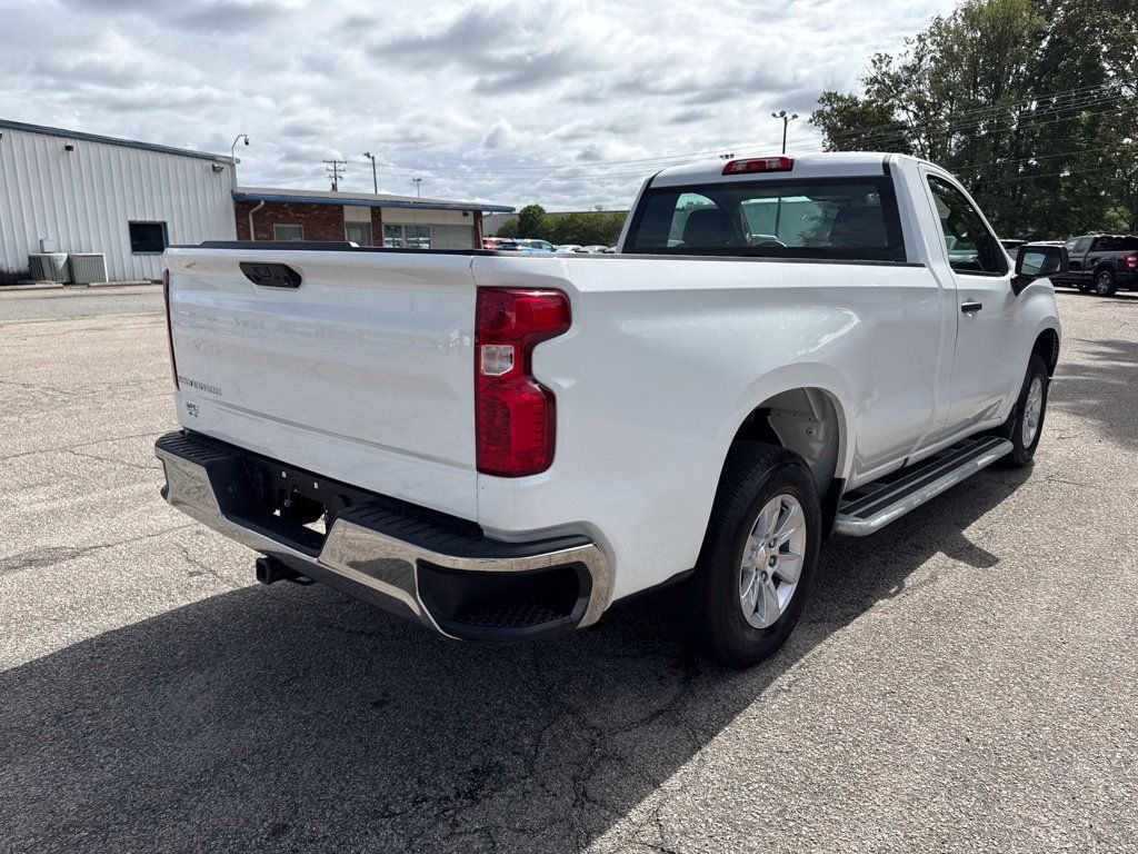 Used 2025 Chevrolet Silverado 1500 W/T RWD image 5