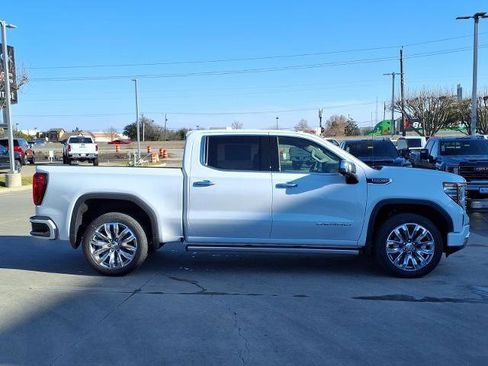 New 2026 GMC Sierra 1500 Denali w/ Denali Reserve Package AWD/4WD image 2