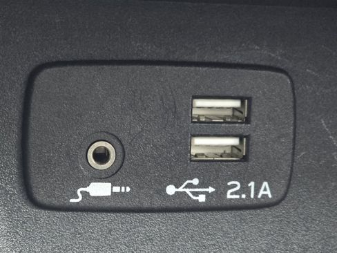 Used 2019 Subaru Forester Premium image 7