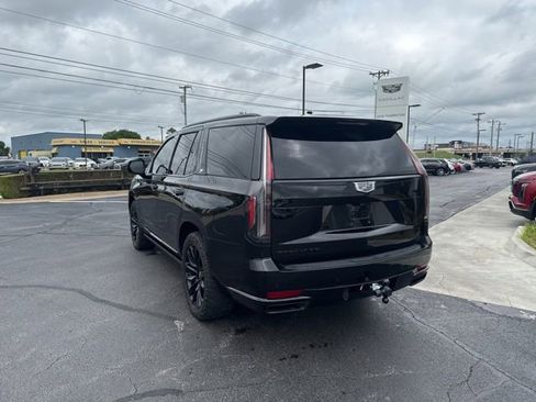 Used 2023 Cadillac Escalade Sport Platinum w/ LPO, ONYX Package AWD/4WD image 17