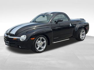 Used 2005 Chevrolet SSR w/ Preferred Equipment Group RWD video 2