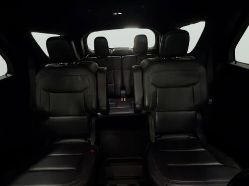 Used 2020 Ford Explorer XLT w/ Equipment Group 202A image 24