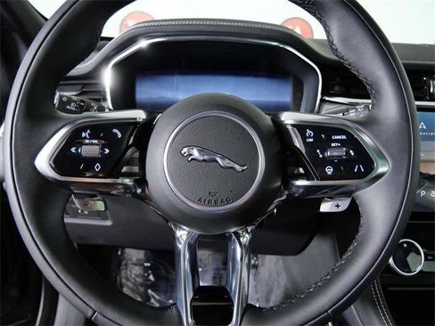 Used 2026 Jaguar F-PACE R-Dynamic S image 23