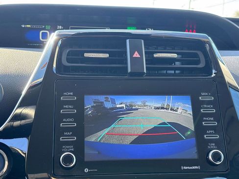 Certified 2022 Toyota Prius XLE image 17