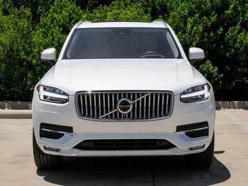 Used 2024 Volvo XC90 B6 Ultimate w/ Protection Package Premier AWD/4WD image 6