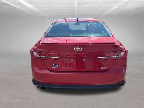 Used 2025 Toyota Camry SE FWD image 8