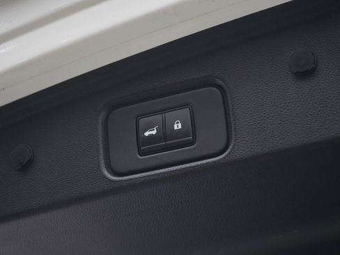 Used 2024 Nissan Pathfinder SL w/ SL Premium Package AWD/4WD image 19