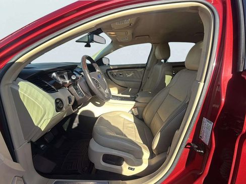 Used 2015 Ford Taurus Limited w/ Equipment Group 301A image 12