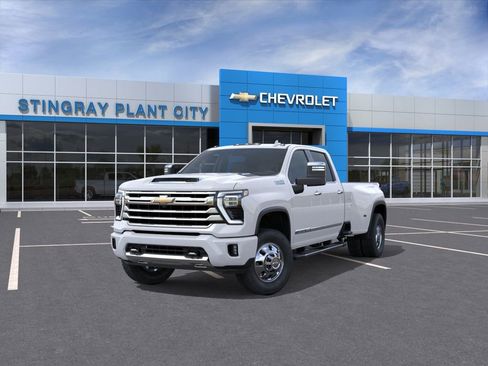 New 2026 Chevrolet Silverado 3500 High Country w/ Technology Package AWD/4WD image 8