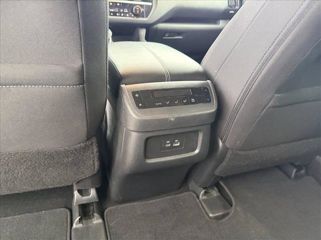 Used 2024 Nissan Pathfinder SV FWD image 25