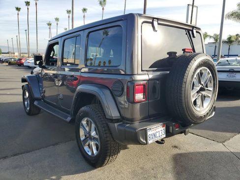 Used 2021 Jeep Wrangler Unlimited Sahara image 3