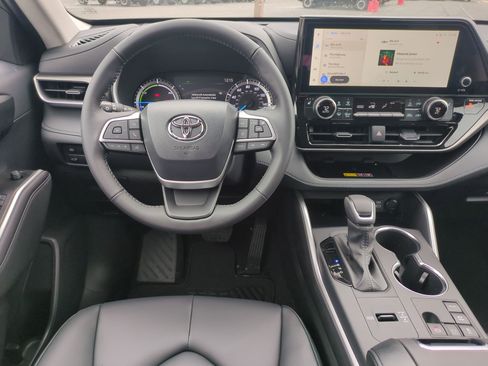 New 2026 Toyota Highlander XLE image 21
