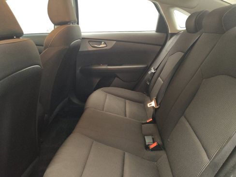 Used 2019 Kia Forte LXS FWD image 18