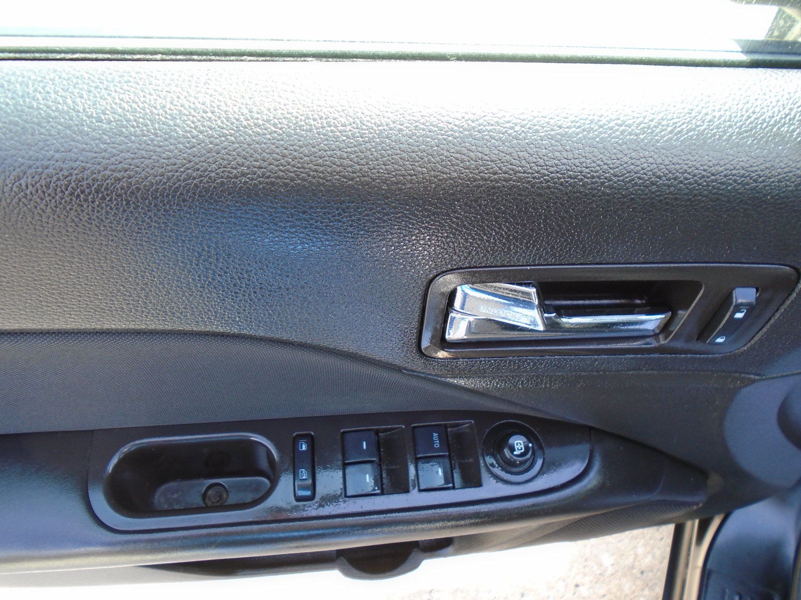 Used 2012 Ford Fusion SE FWD image 12