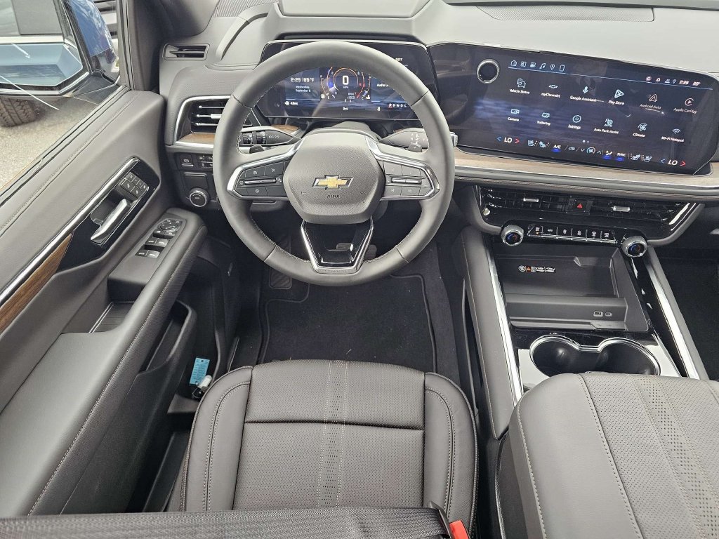 New 2026 Chevrolet Tahoe High Country w/ Sun And Tow Package RWD image 18