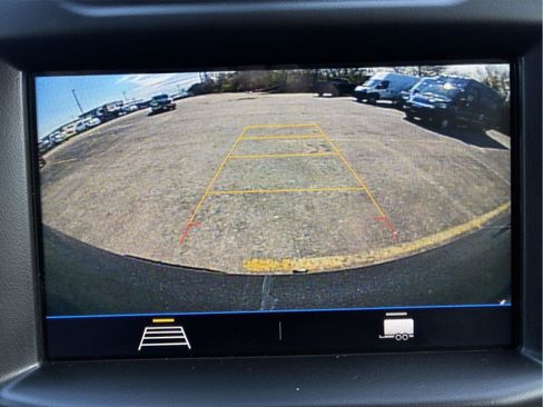 Used 2019 Chevrolet Silverado 1500 Custom Trail Boss w/ Custom Convenience Package AWD/4WD image 17