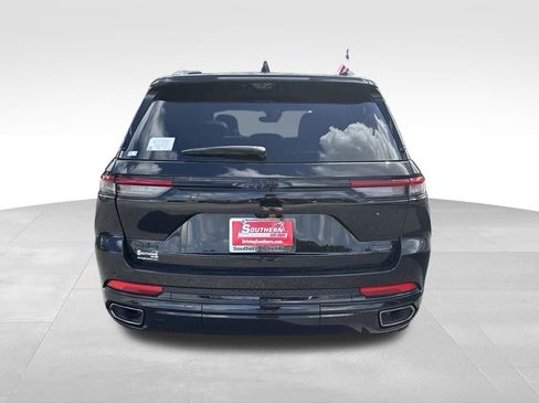 Used 2025 Jeep Grand Cherokee Summit AWD/4WD image 5
