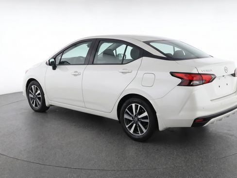 Used 2025 Nissan Versa SV FWD image 6