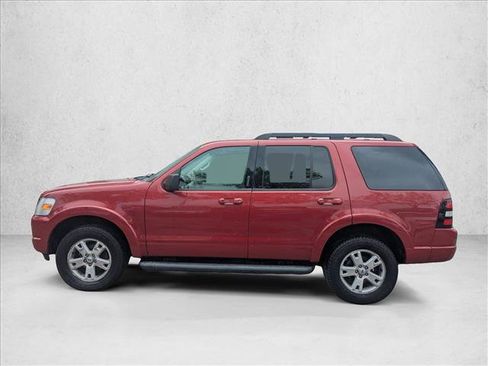 Used 2010 Ford Explorer XLT AWD/4WD image 8