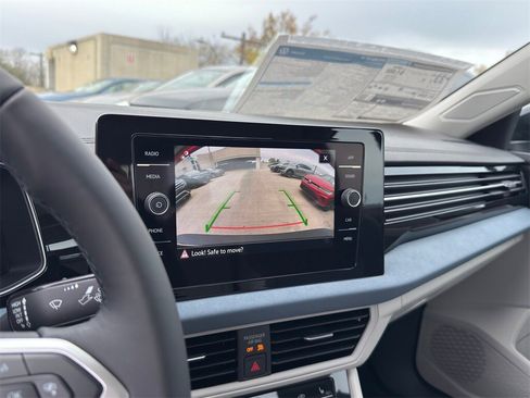 New 2026 Volkswagen Jetta SE image 21