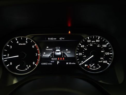 Certified 2022 Nissan Rogue SV AWD/4WD image 2