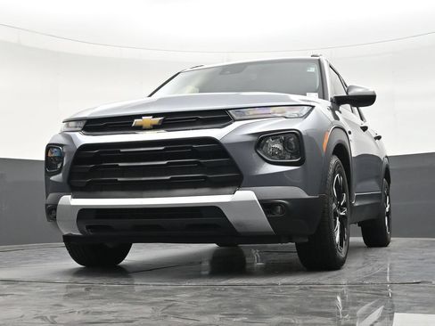 Used 2021 Chevrolet TrailBlazer LT w/ Convenience Package FWD image 27